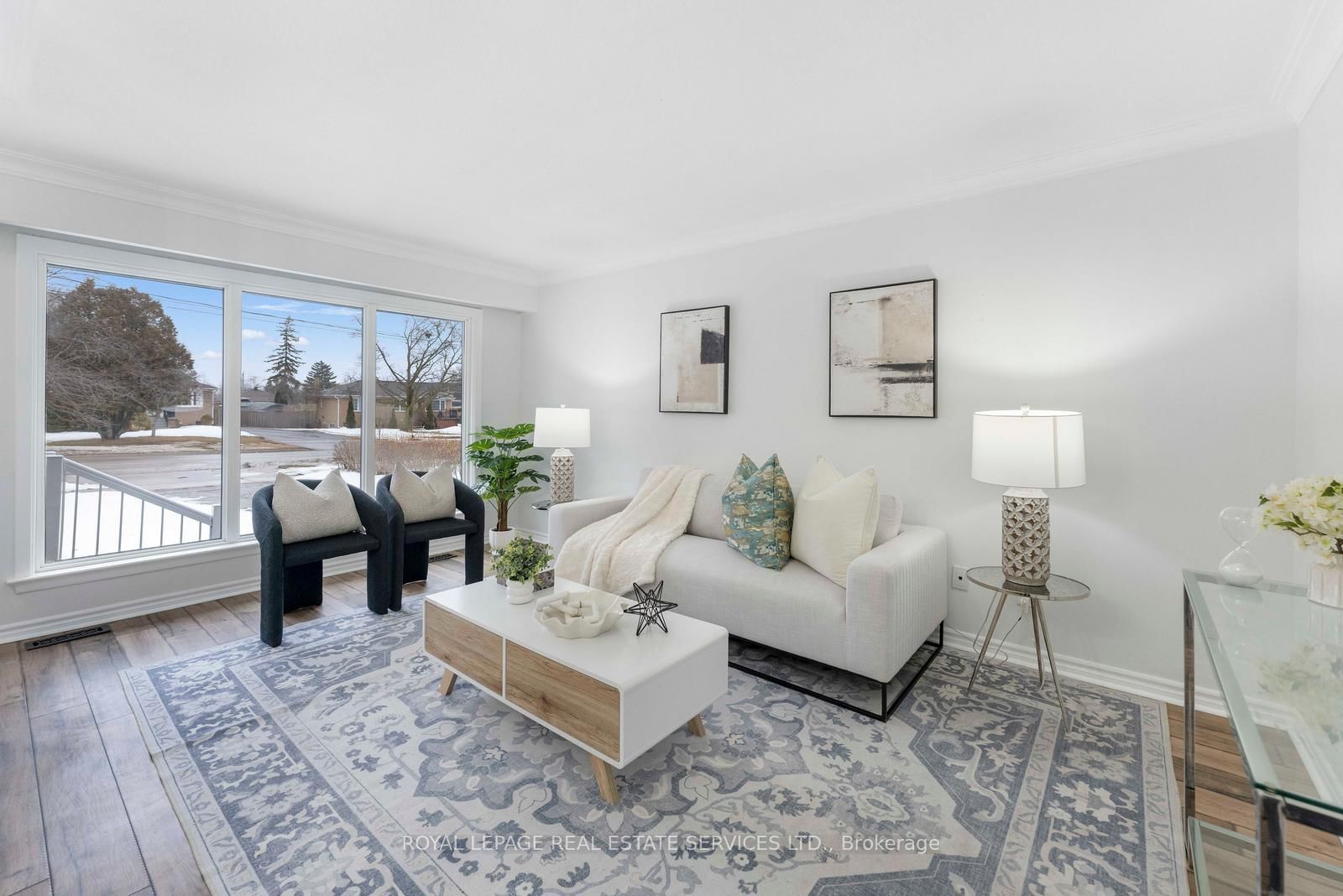 Detached House for sale at 518 Third Line, Oakville, Ontario, L6L 4A7 - West - MLS: W12817184