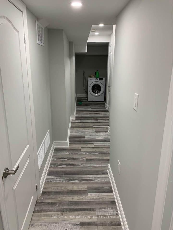Bsmt - 19 Averill Rd, Brampton, L7A 5A7 | Image 2