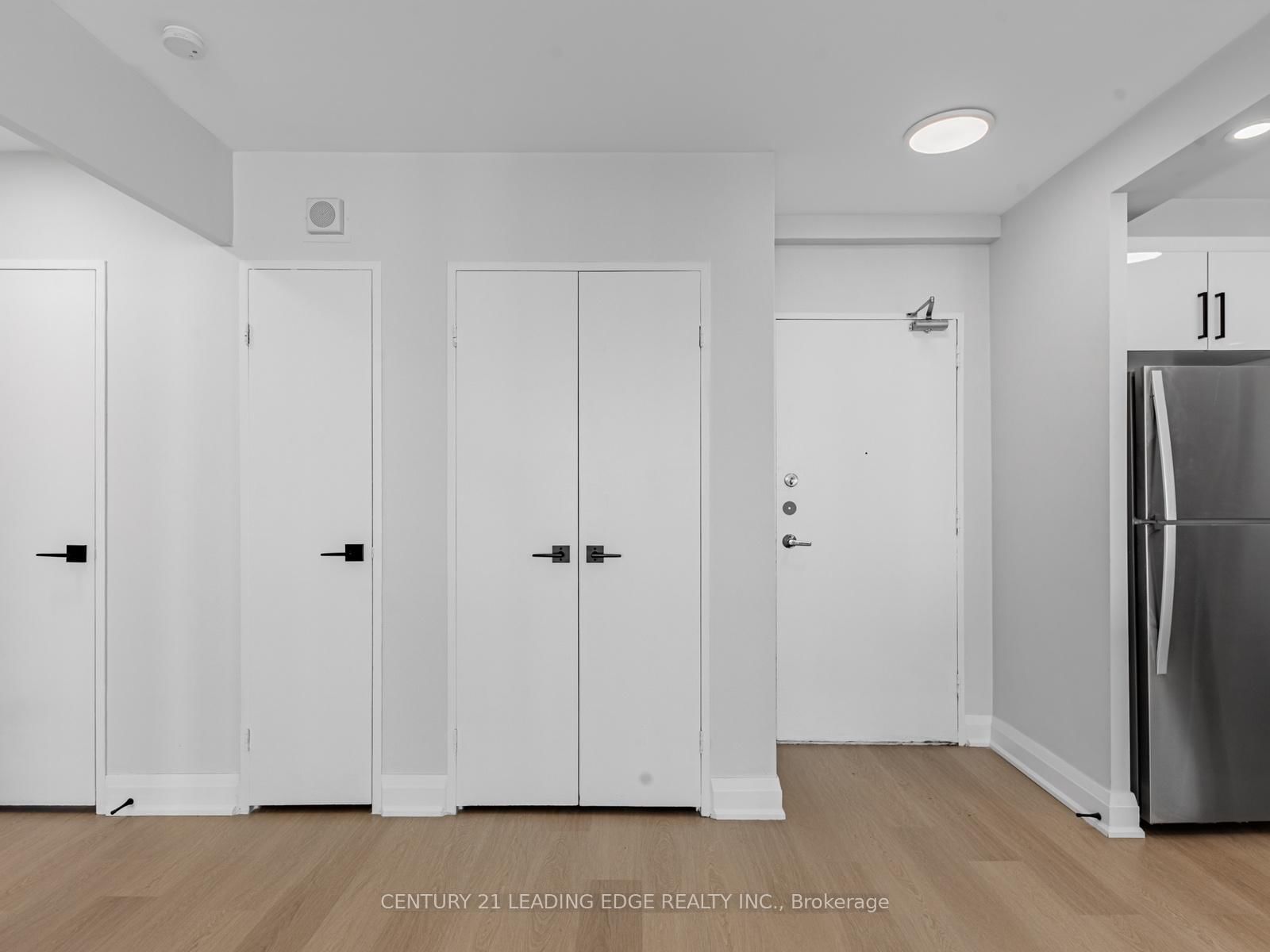 377 Ridelle Avenue, Unit 718 - Photo 11