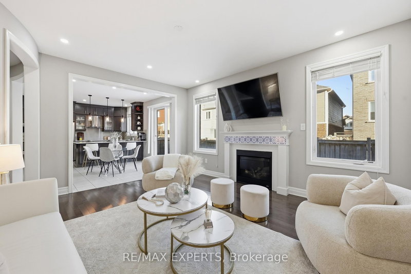 1431 Whitney Terr, Milton, L9E 0B7 | Image 3