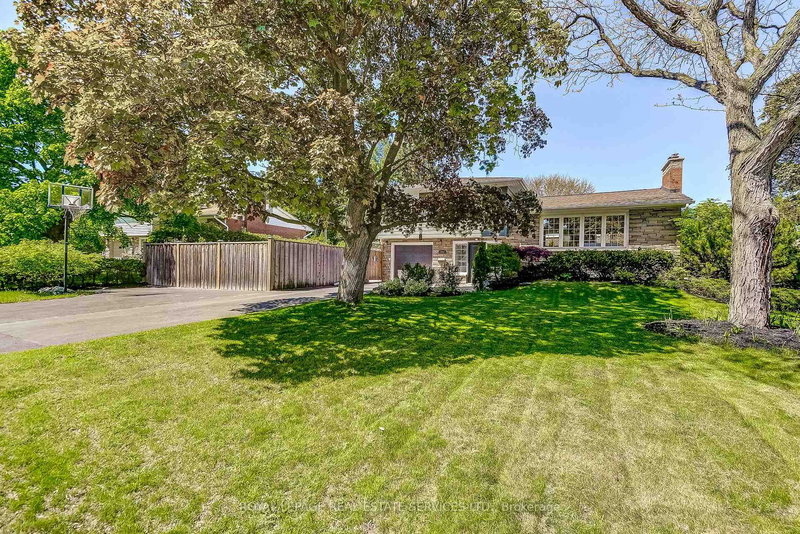 351 Strathcona Dr, Burlington, L7L 2E4 | Image 2