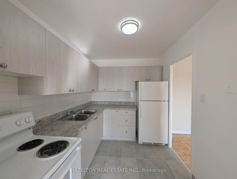315 - 1901 Martin Grove Rd, Toronto, M9V 3T1 | Image 3