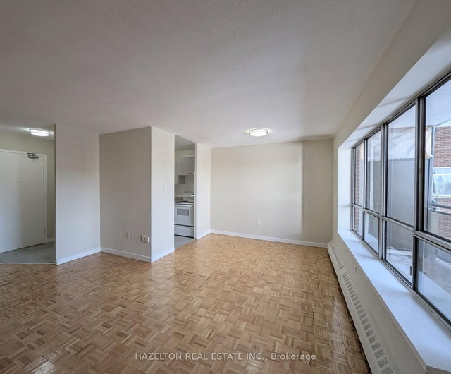 521 - 1901 Martin Grove Road