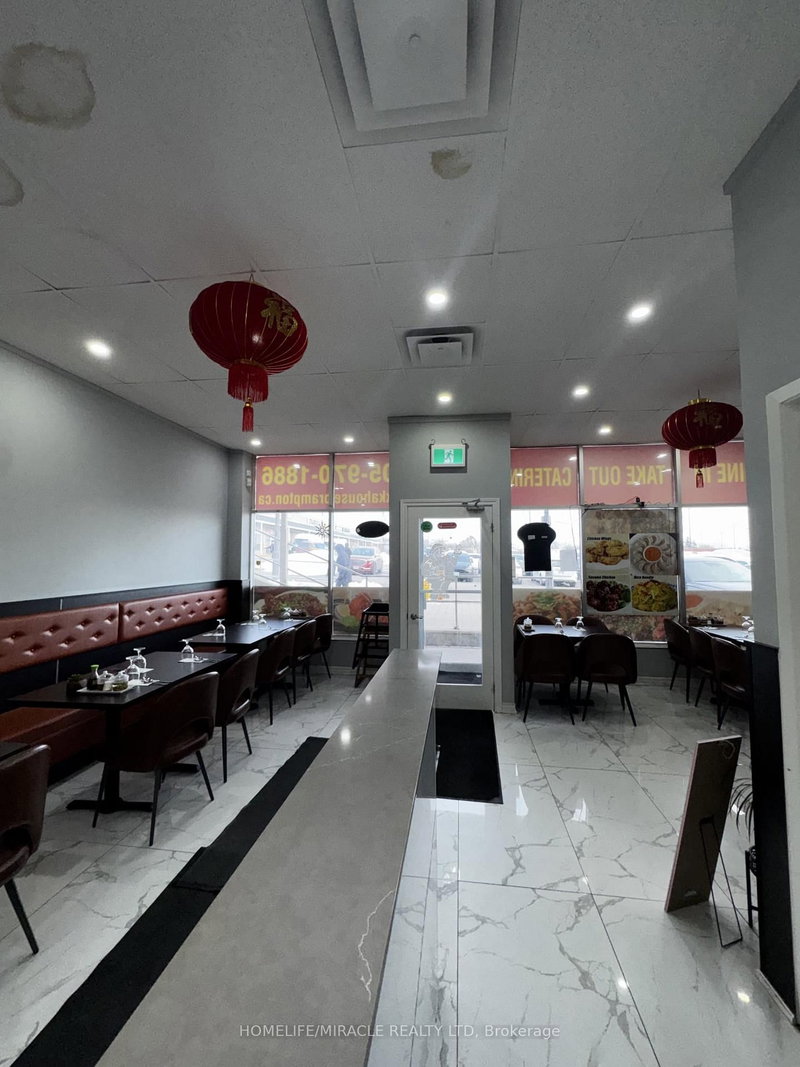 110 - 164 Sandalwood Pkwy, Brampton, L6Z 3S4 | Image 3