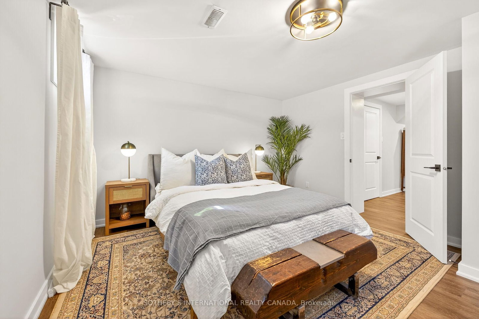 Detached House for sale at 280 Sabel Street, Oakville, Ontario, L6L 3V7 - Bronte - MLS: W12818146