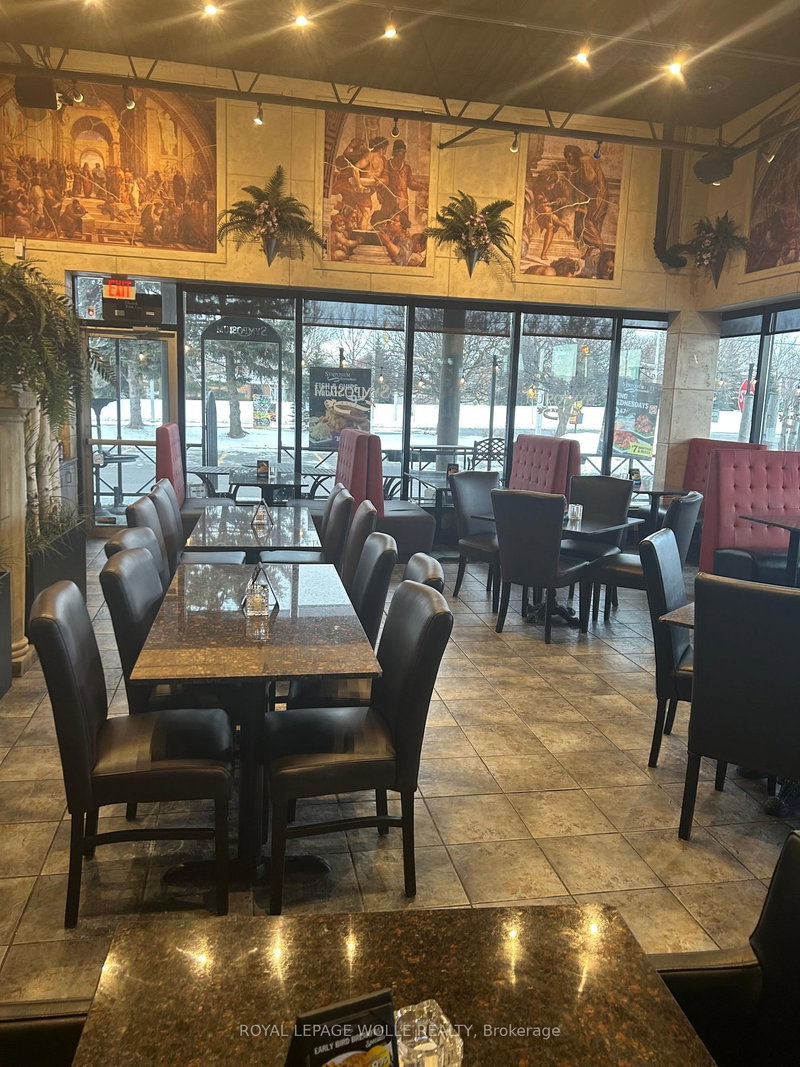 1500 Upper Middle Rd W, Oakville, L6M 0C2 | Image 3