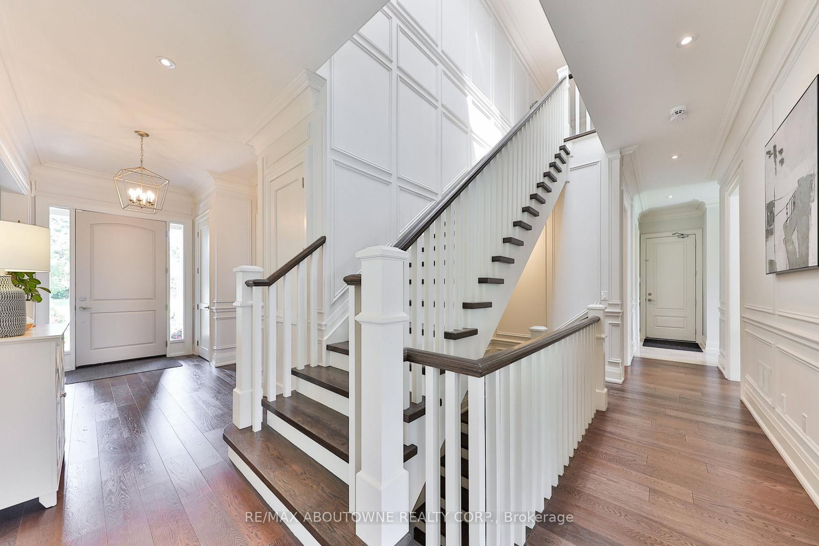 Detached House for sale at 408 Saville Crescent, Oakville, Ontario, L6L 3T8 - West - MLS: W12818700