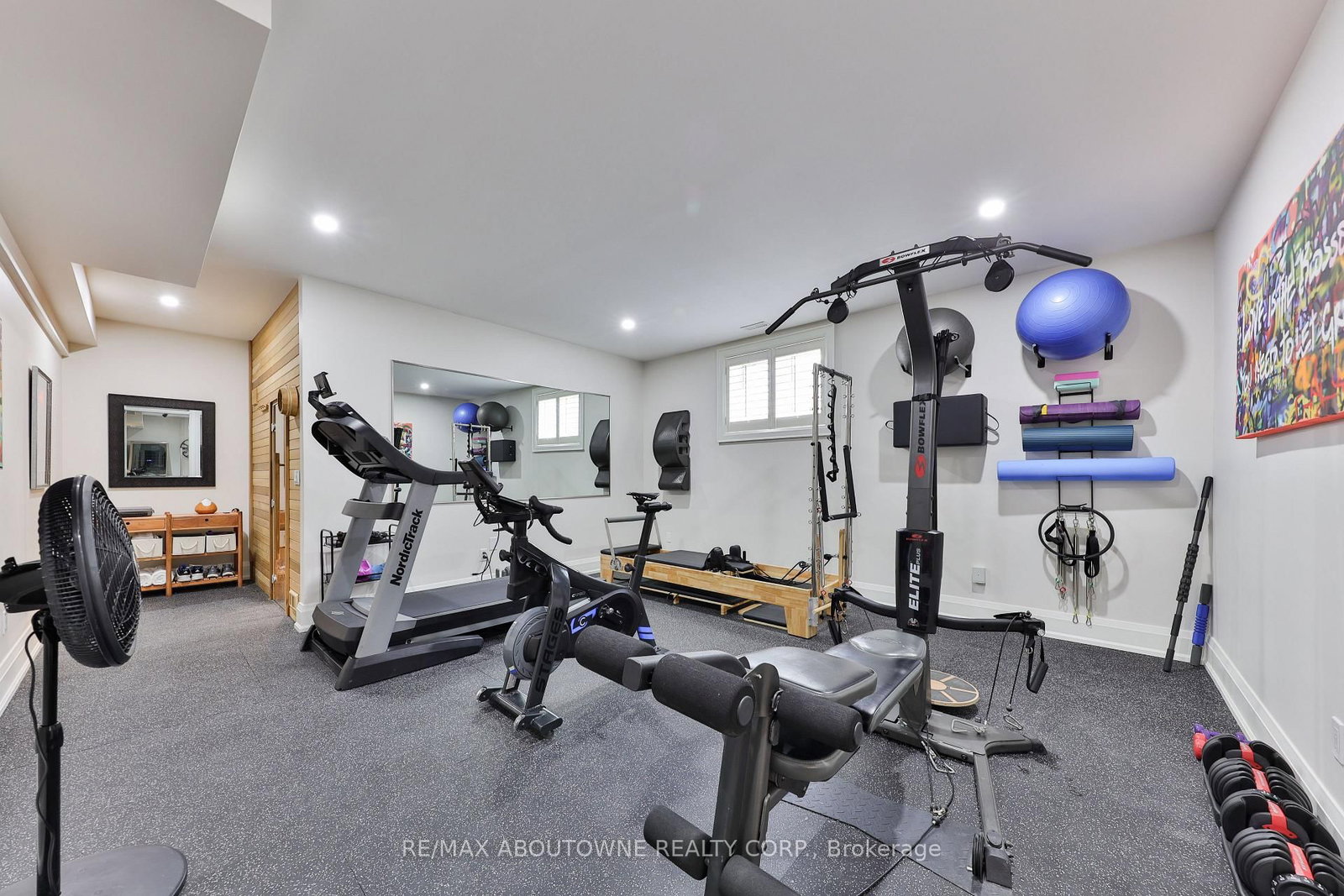 Detached House for sale at 408 Saville Crescent, Oakville, Ontario, L6L 3T8 - West - MLS: W12818700