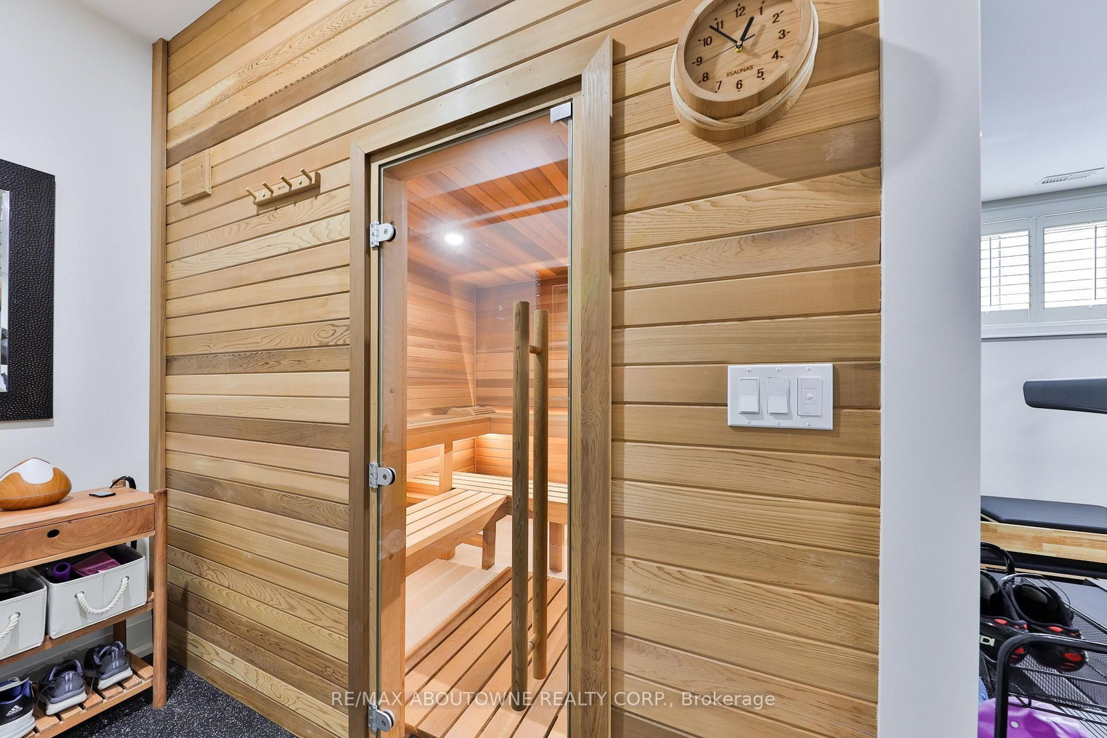 Detached House for sale at 408 Saville Crescent, Oakville, Ontario, L6L 3T8 - West - MLS: W12818700