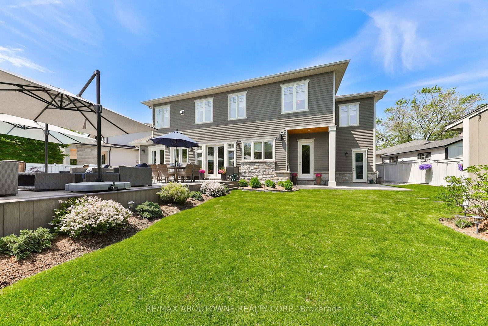 Detached House for sale at 408 Saville Crescent, Oakville, Ontario, L6L 3T8 - West - MLS: W12818700