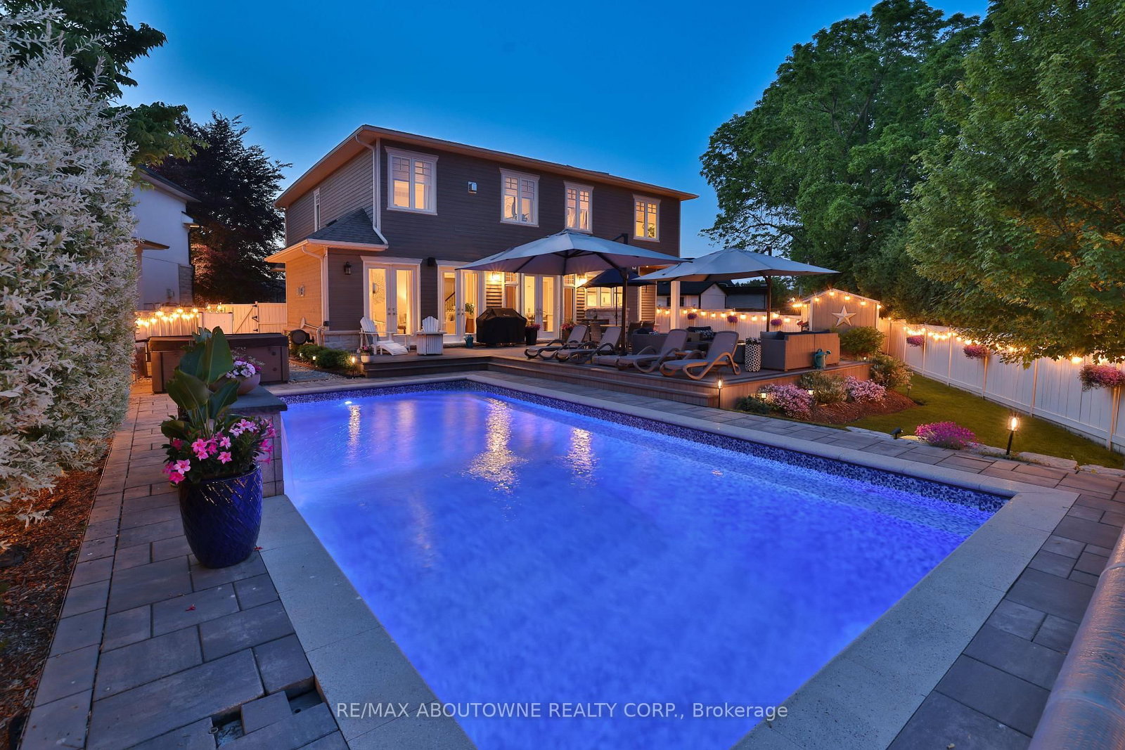 Detached House for sale at 408 Saville Crescent, Oakville, Ontario, L6L 3T8 - West - MLS: W12818700