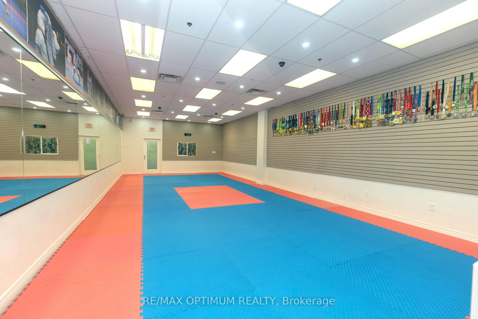 3045 Southcreek Road, Unit 53 - Photo 4