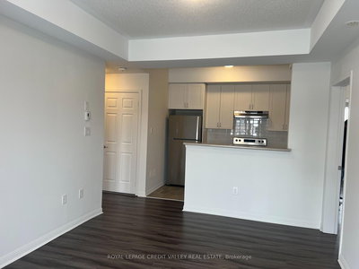 134-250 Sunny Meadow Boulevard, Brampton, Ontario image-0-3