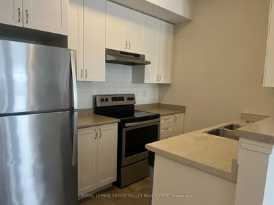 134-250 Sunny Meadow Boulevard, Brampton, Ontario image-0-4