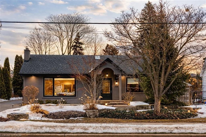 home for sale on 953 Lasalle Park Road