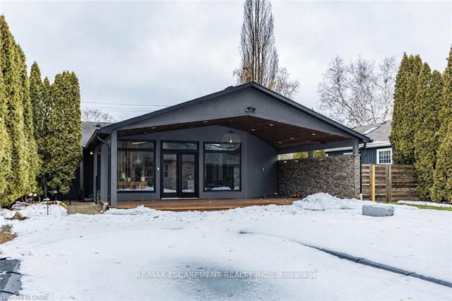 953 Lasalle Park Road