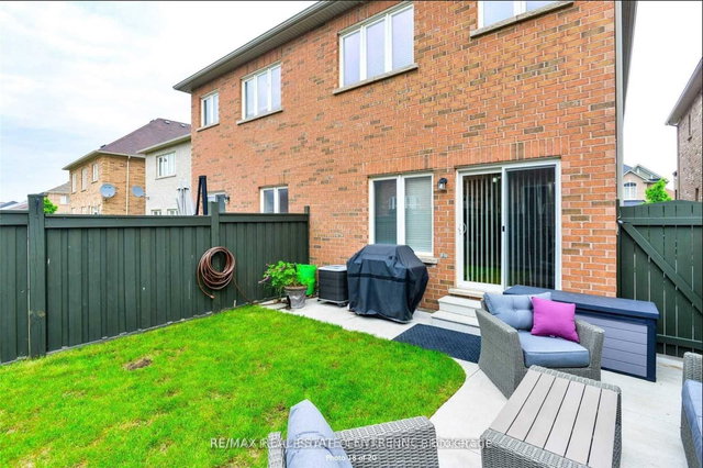 upper - 100 Crumlin Crescent