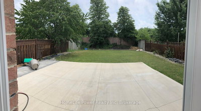 14 Sparrow Court, Brampton, Ontario image-0-3