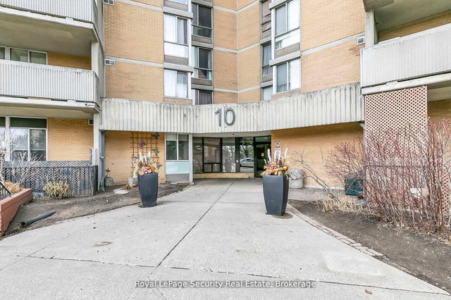 2413 - 10 Martha Eaton Way
