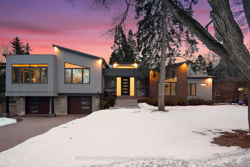 716 North Shore Blvd E, Burlington, L7T 1X6 | Image 2