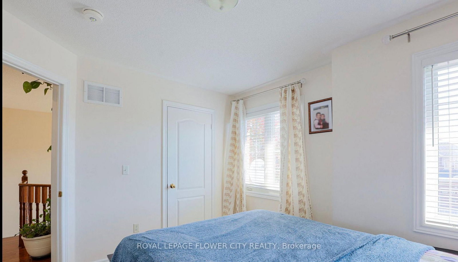 Detached House for sale at 24 Mellowood Avenue, Brampton, Ontario, L6P 2P2 - Bram East - MLS: W12820864