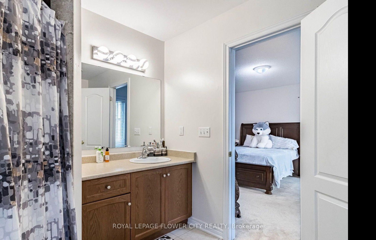 Detached House for sale at 24 Mellowood Avenue, Brampton, Ontario, L6P 2P2 - Bram East - MLS: W12820864