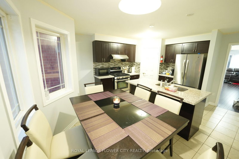 8 - 50 Hillcrest Ave, Brampton, L6W 0B1 | Image 3