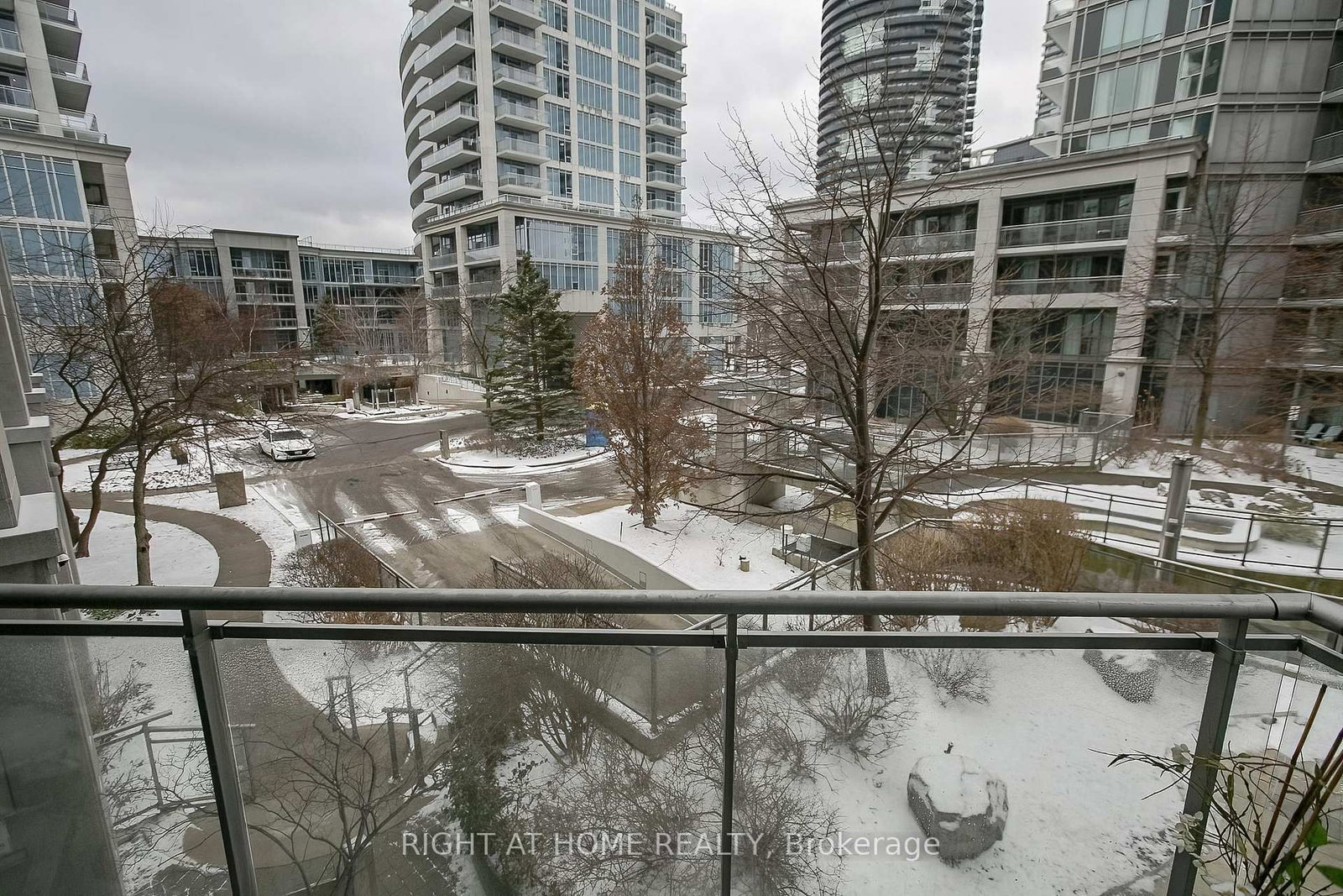 2119 Lake Shore Boulevard W, Unit 217 - Photo 10