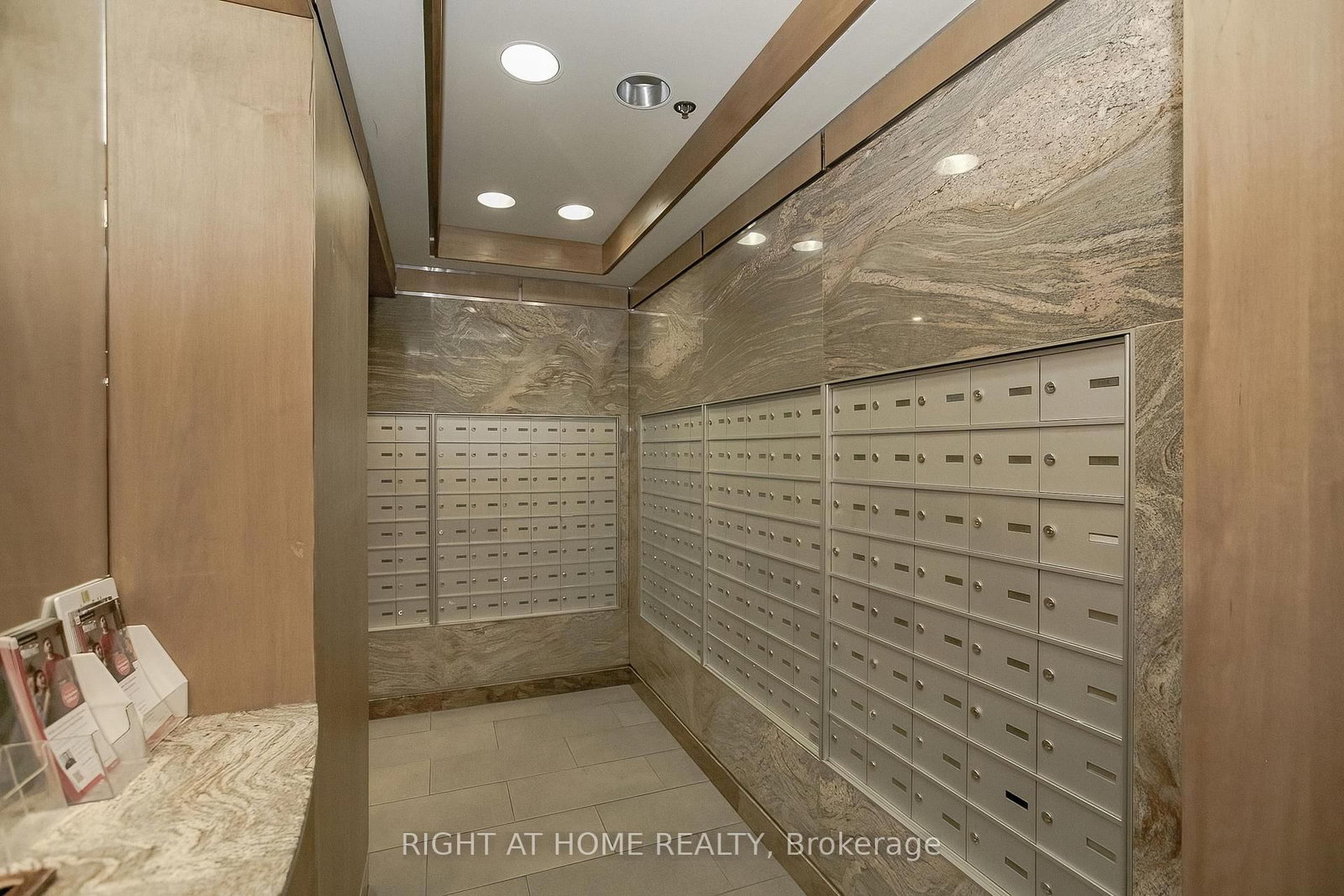 2119 Lake Shore Boulevard W, Unit 217 - Photo 34