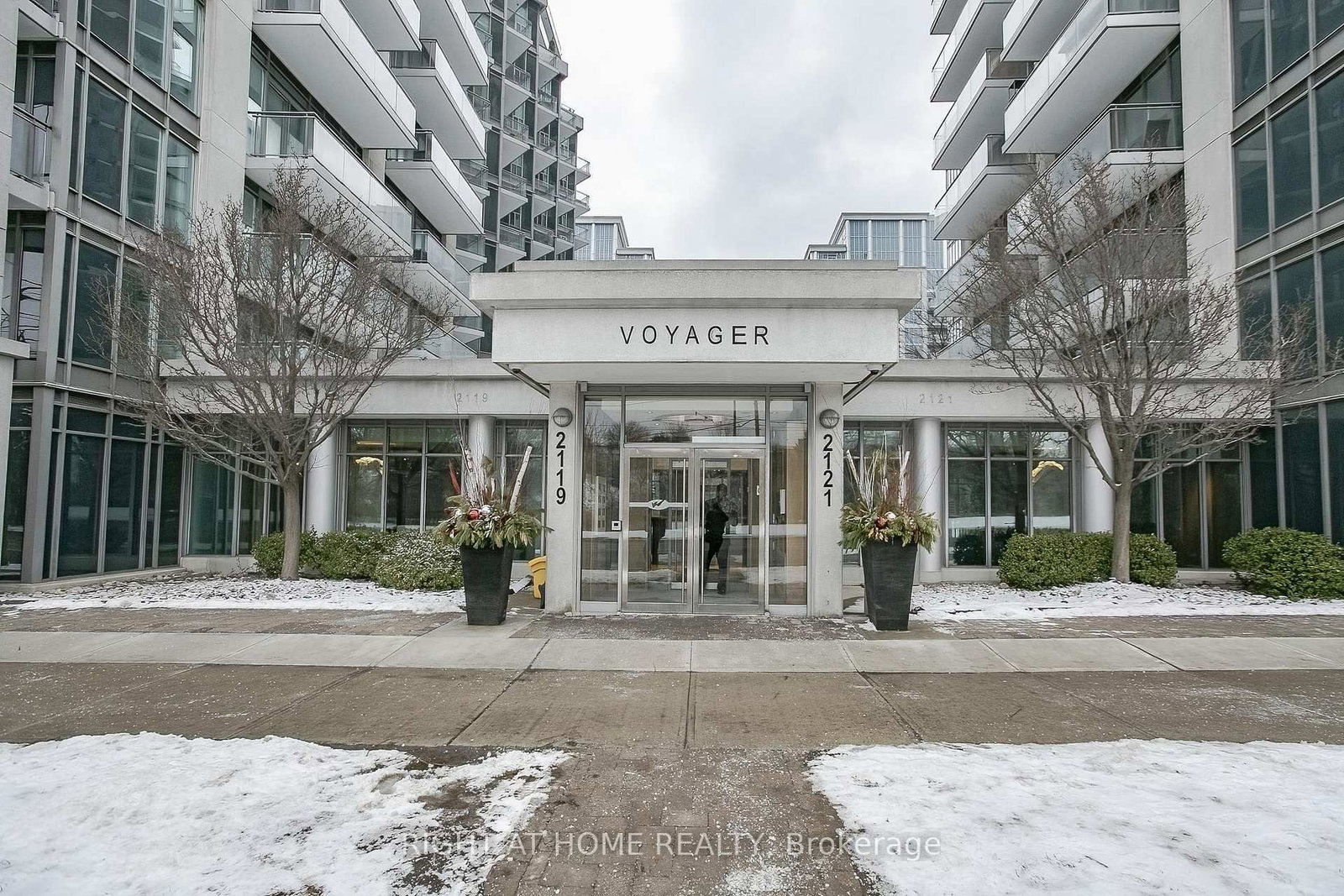 2119 Lake Shore Boulevard W, Unit 217 - Photo 4