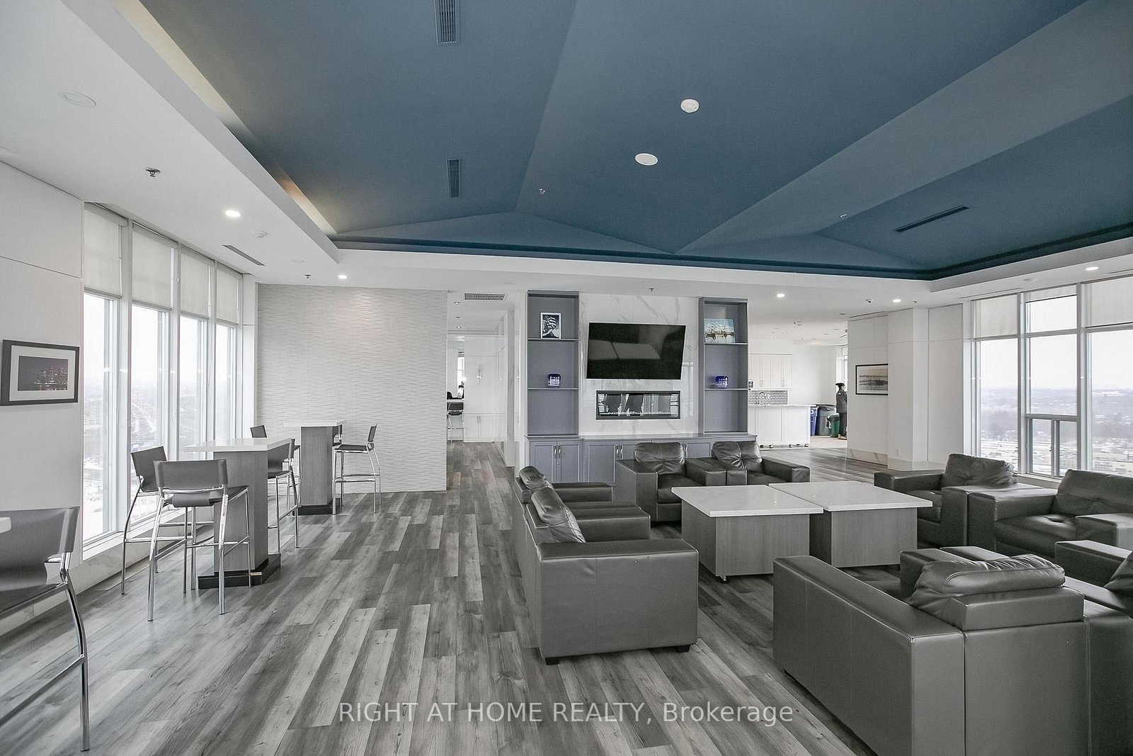 2119 Lake Shore Boulevard W, Unit 217 - Photo 40