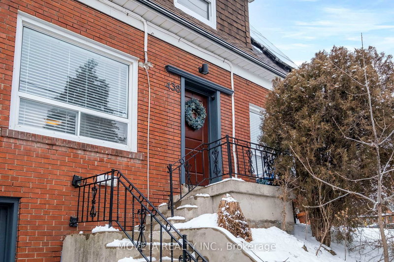 438 Silverthorn Ave, Toronto, M6M 3H5 | Image 2