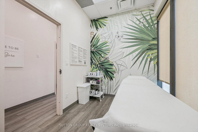 unit 28 - 11 Bronte Rd, Oakville, L6L 0E1 | Image 3