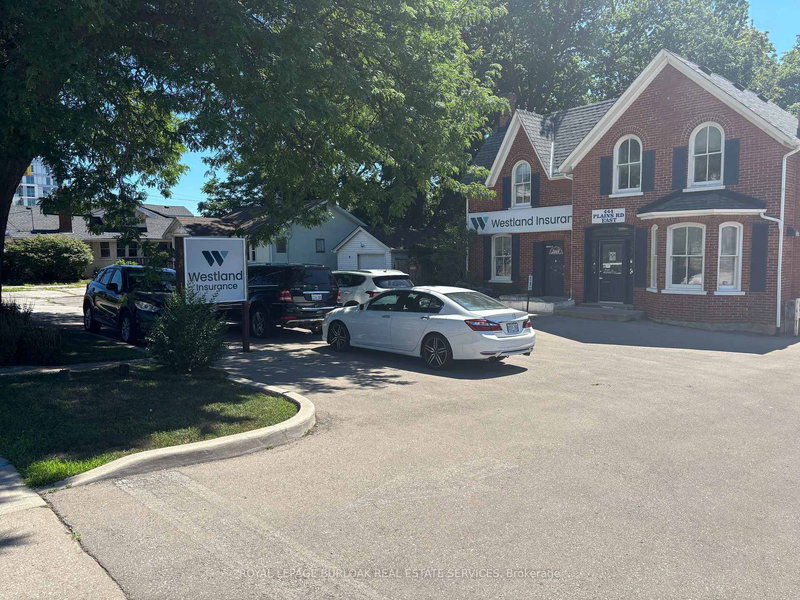 446 Plains Rd E, Burlington, L7T 2E1 | Image 3