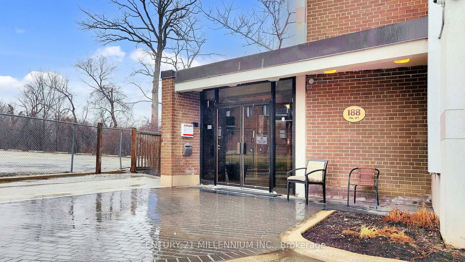 188 Mill Street S, Unit 204 - Photo 2