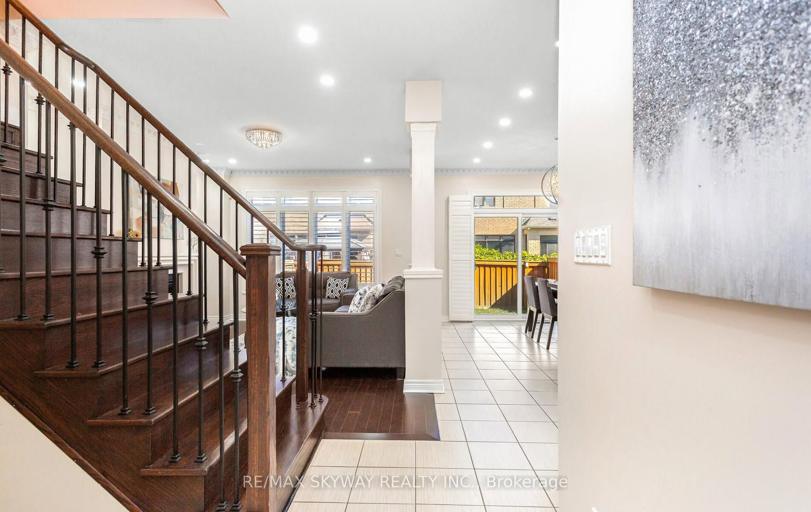 Listing Image 13