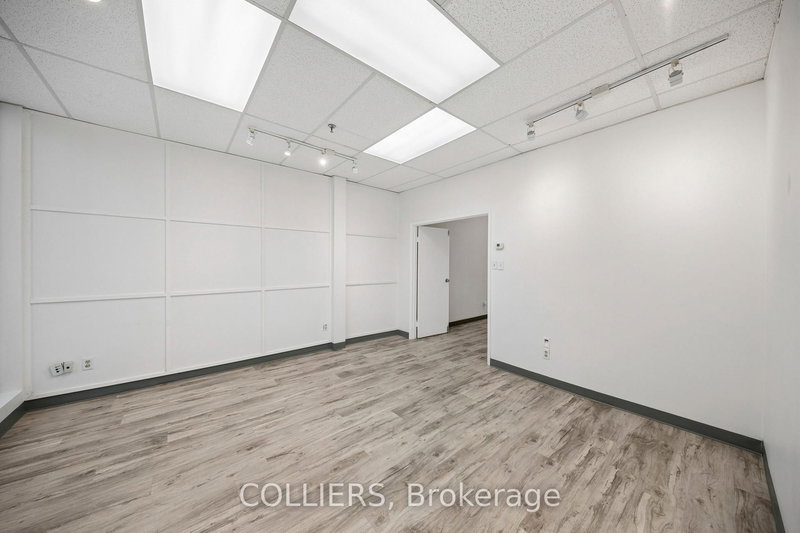 28 - 2140 Winston Park Dr, Oakville, L6H 5W1 | Image 2