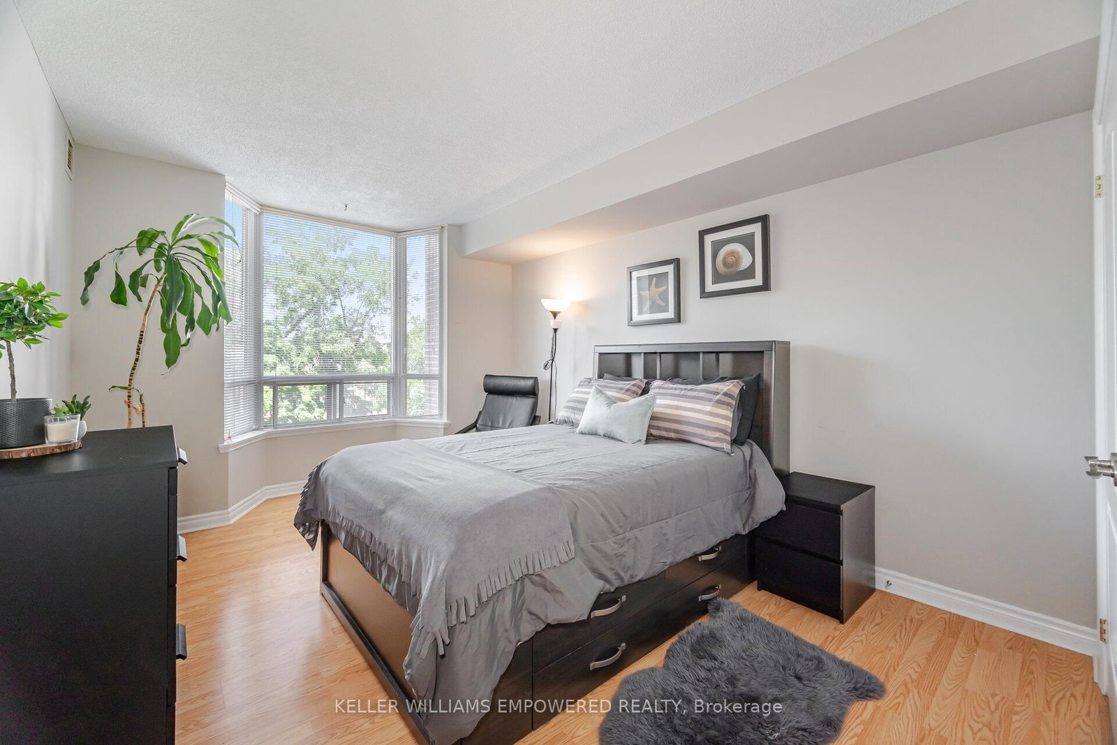 Condo for sale at 410-2088 Lawrence Avenue, Toronto, Ontario, M9N 3Z9 - Weston - MLS: W12823712