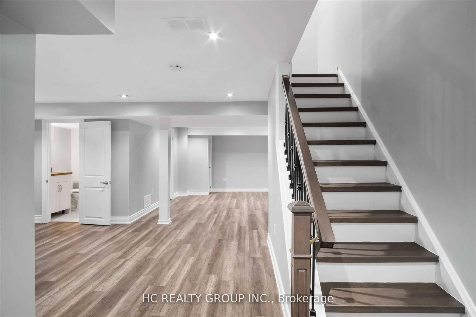 Semi-Detached House sold at 78 Orsett Street, Oakville, Ontario, L6H 2N9 - College Park - MLS: W12824012