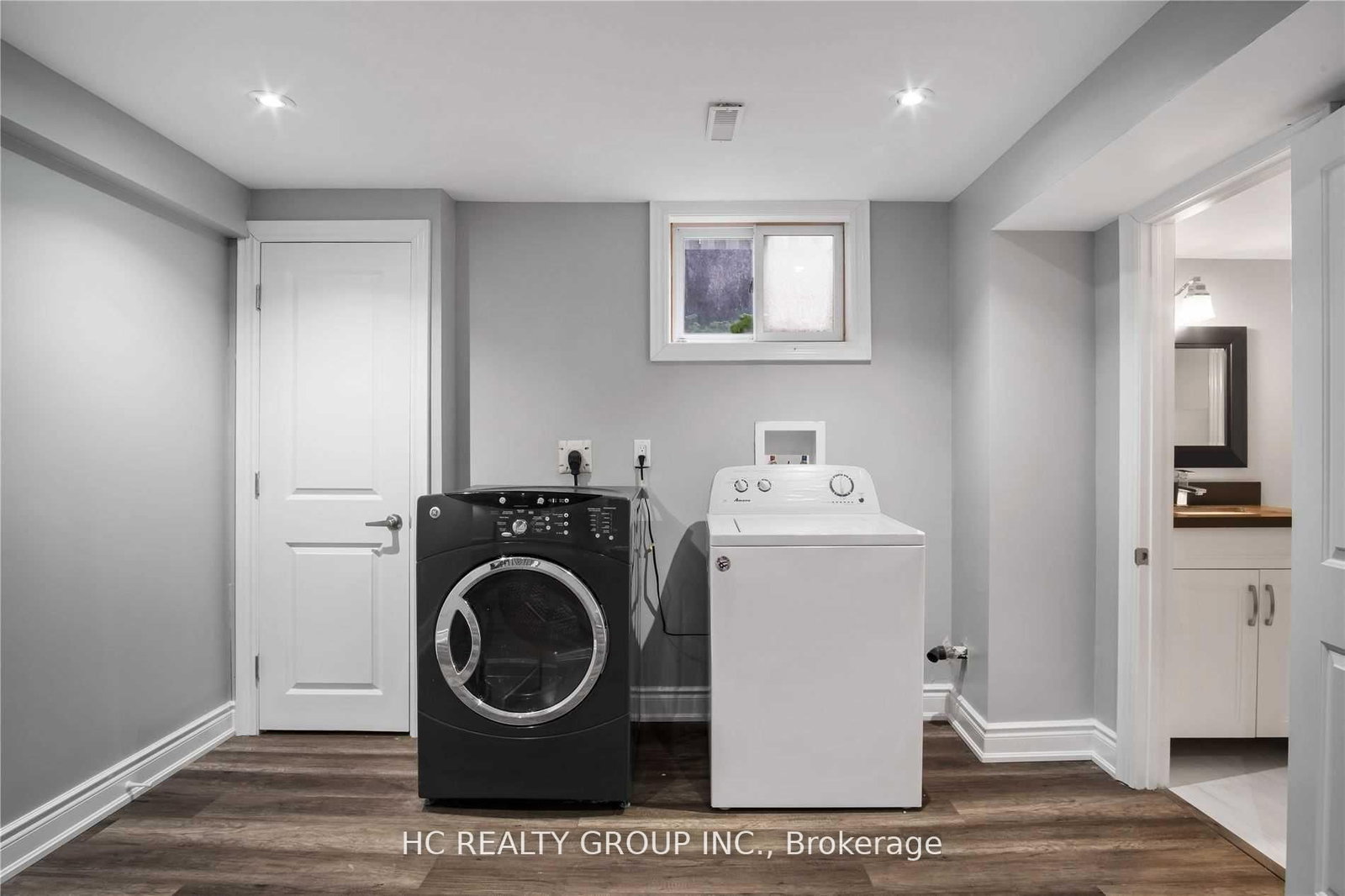 Semi-Detached House sold at 78 Orsett Street, Oakville, Ontario, L6H 2N9 - College Park - MLS: W12824012