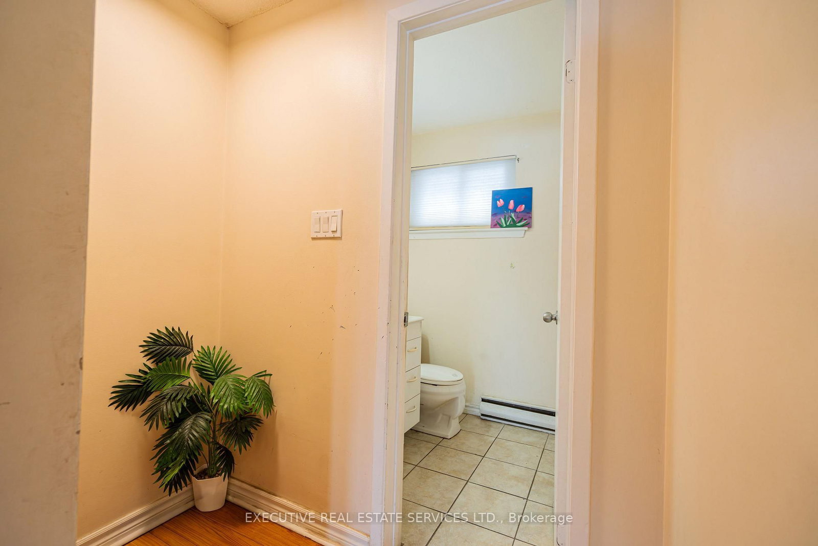 Townhouse for sale at 25 Briar Path, Brampton, Ontario, L6T 2A2 - Avondale - MLS: W12824014