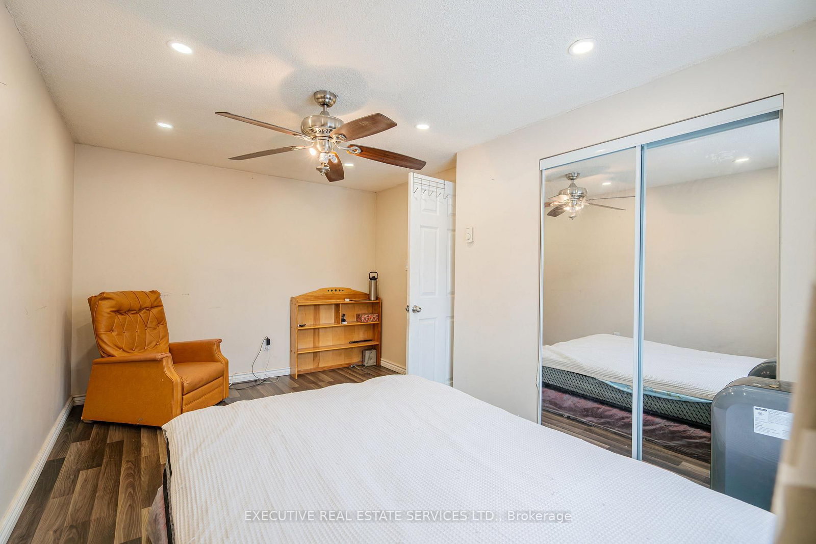 Townhouse for sale at 25 Briar Path, Brampton, Ontario, L6T 2A2 - Avondale - MLS: W12824014