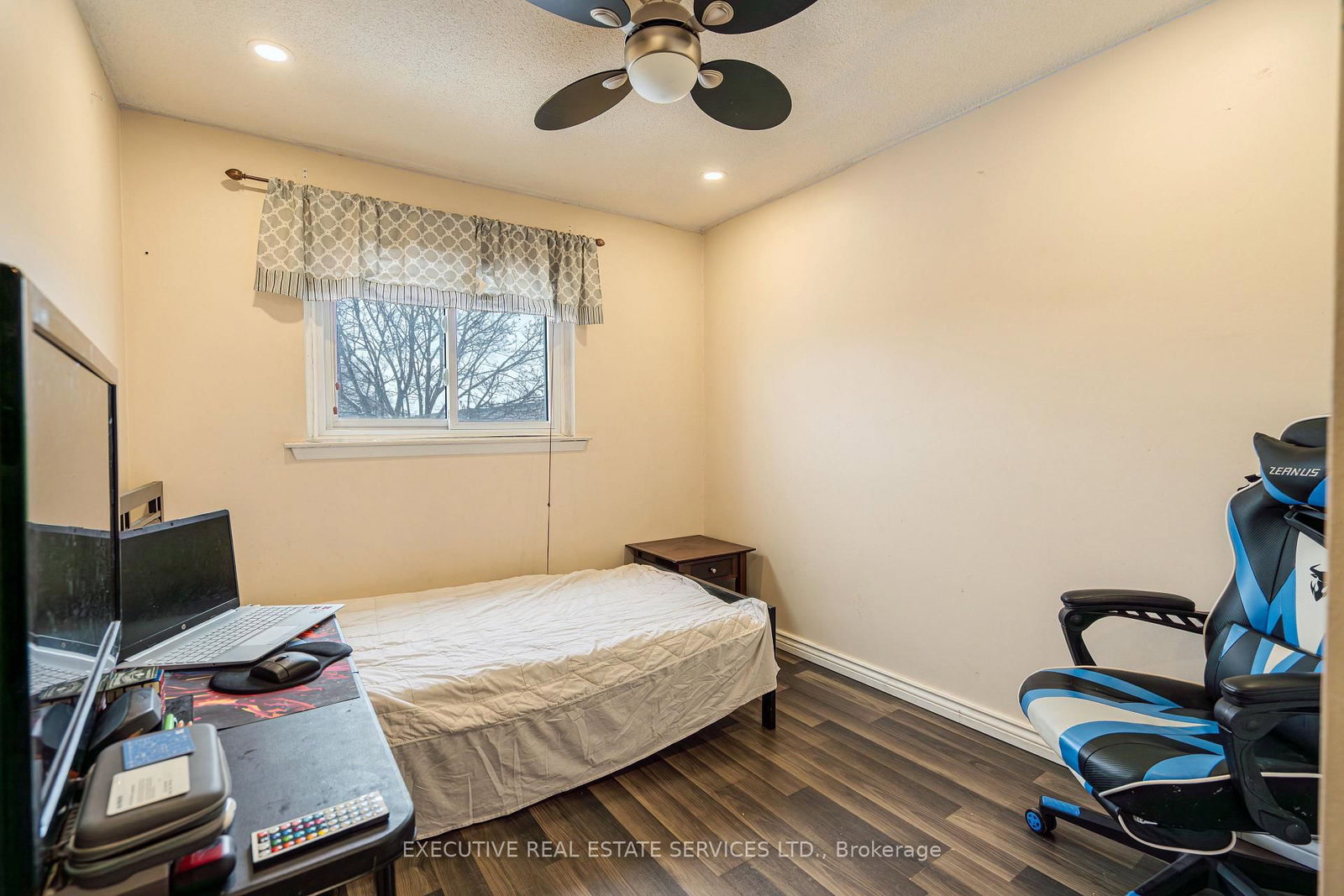 Townhouse for sale at 25 Briar Path, Brampton, Ontario, L6T 2A2 - Avondale - MLS: W12824014