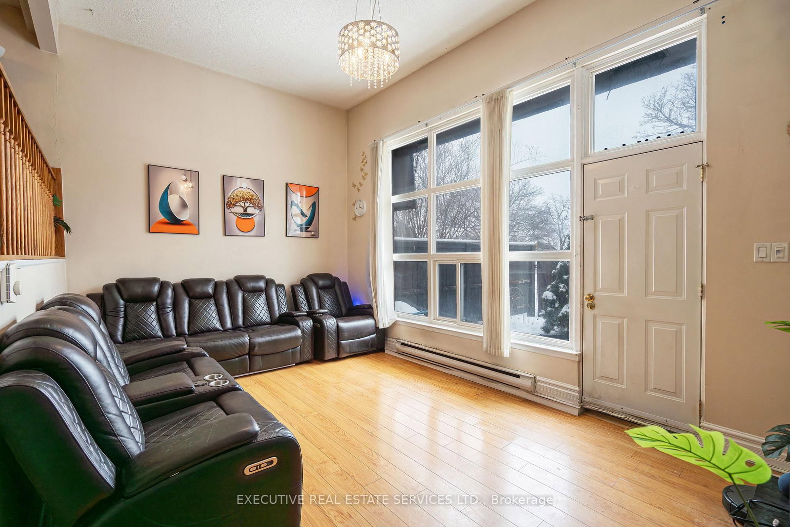 Townhouse for sale at 25 Briar Path, Brampton, Ontario, L6T 2A2 - Avondale - MLS: W12824014