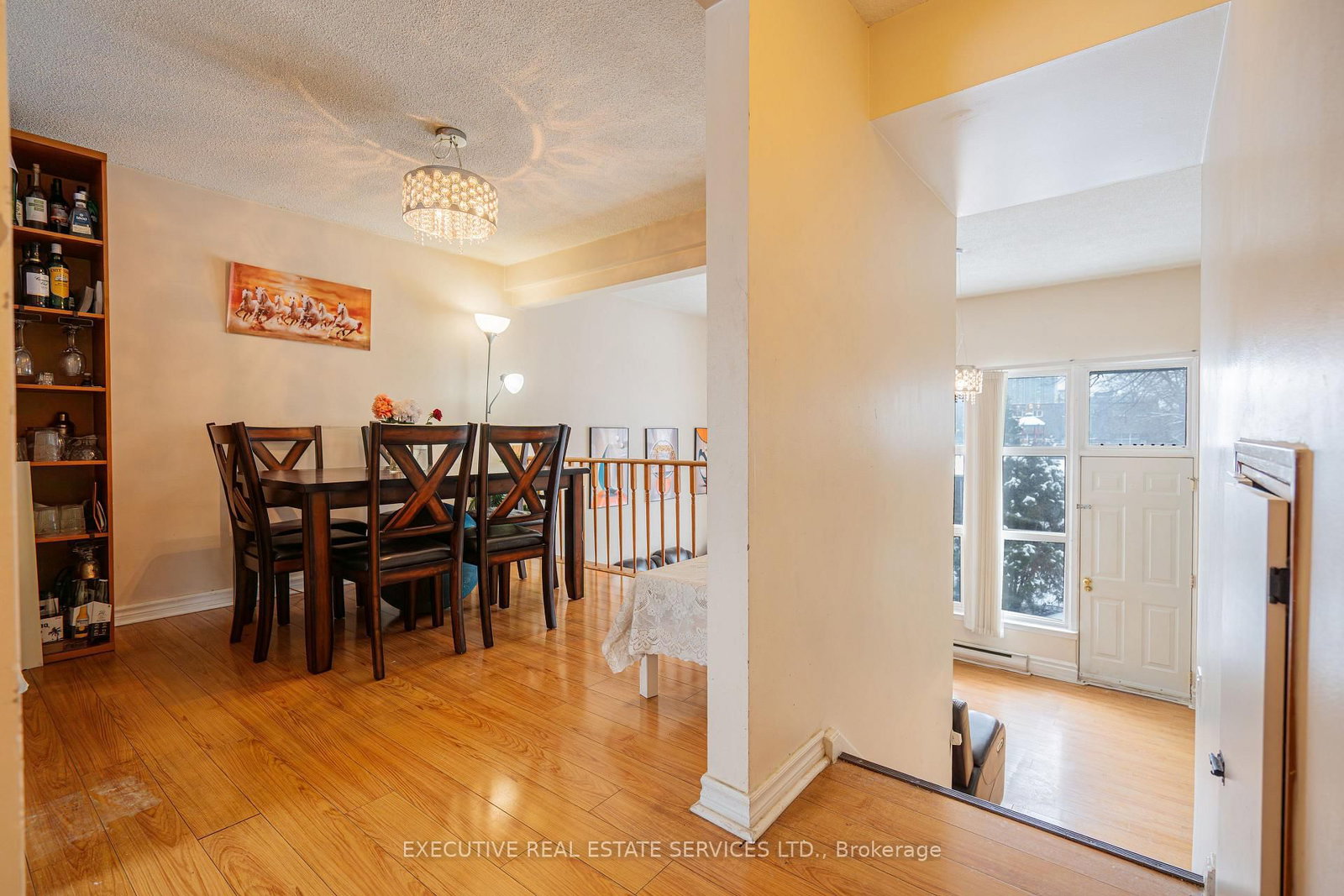 Townhouse for sale at 25 Briar Path, Brampton, Ontario, L6T 2A2 - Avondale - MLS: W12824014