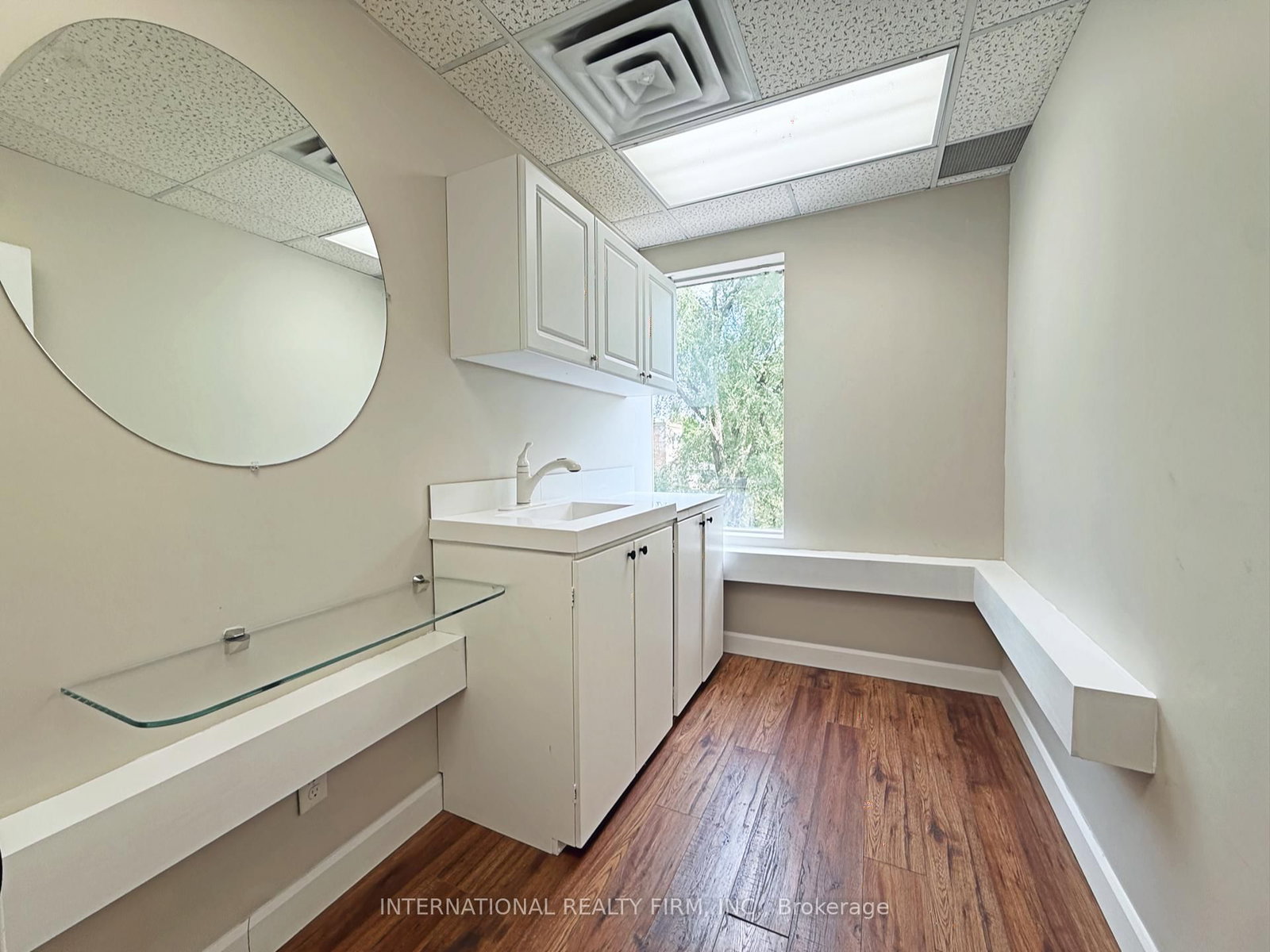 1635 Lawrence Avenue W, Unit 204A - Photo 4