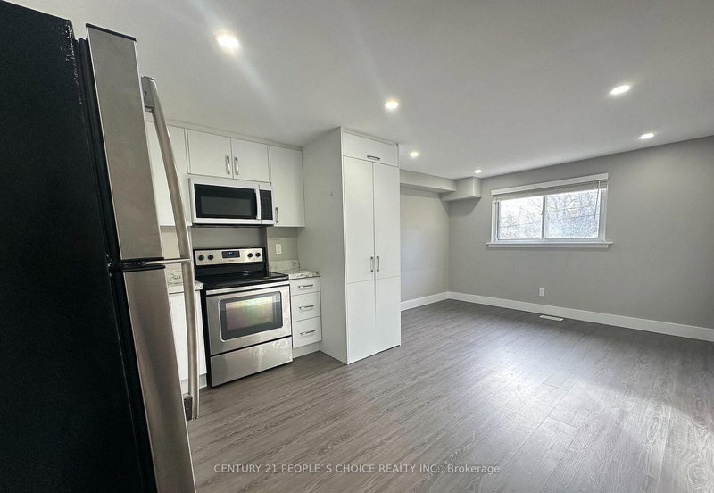 Unit 2 - 199 Avondale Blvd, Brampton, L6T 1J1 | Image 2