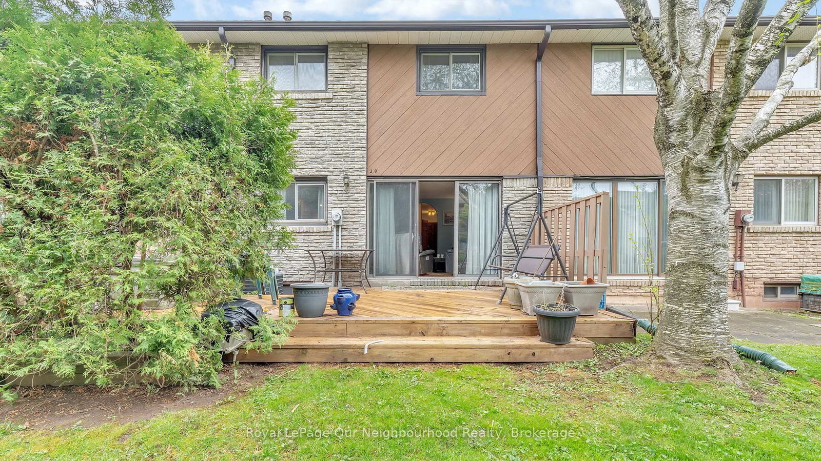 Townhouse for sale at 616 Forestwood Crescent, Burlington, Ontario, L7L 4K5 - Appleby - MLS: W12824710