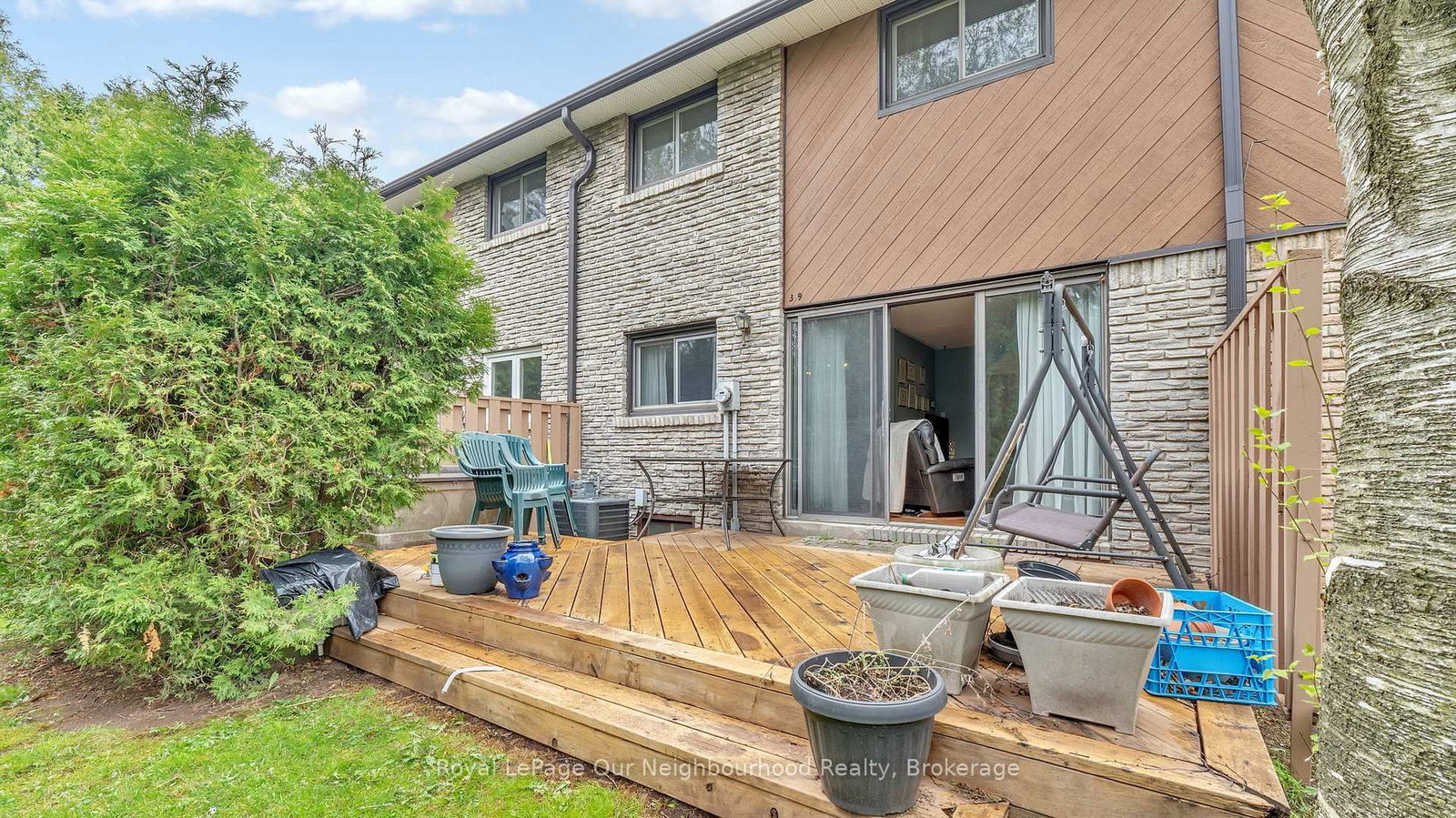 Townhouse for sale at 616 Forestwood Crescent, Burlington, Ontario, L7L 4K5 - Appleby - MLS: W12824710