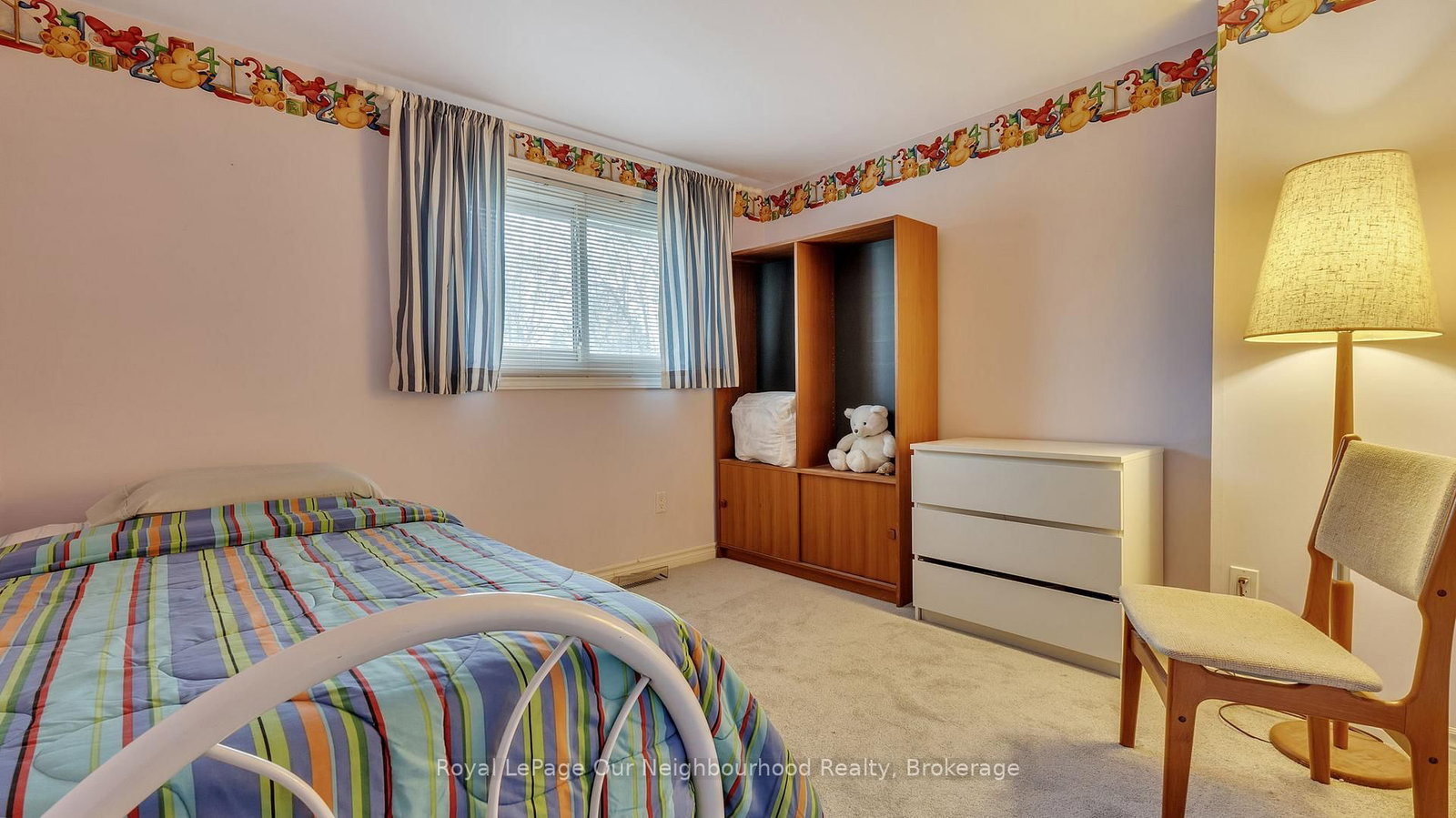 Townhouse for sale at 616 Forestwood Crescent, Burlington, Ontario, L7L 4K5 - Appleby - MLS: W12824710